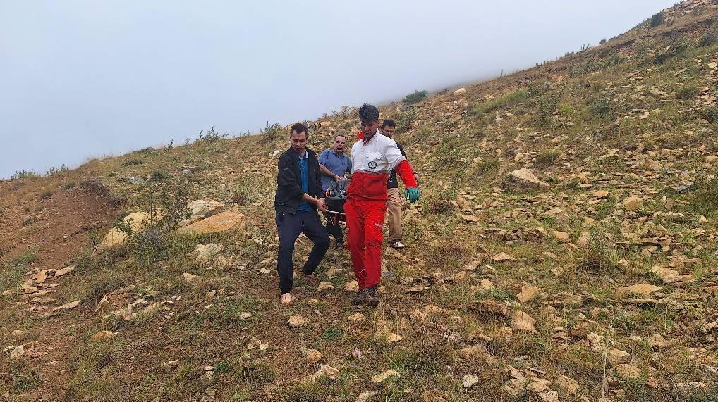 سقوط خودرو به دره در جاده خلخال _ اسالم سه مصدوم و یک فوتی برجای گذاشت