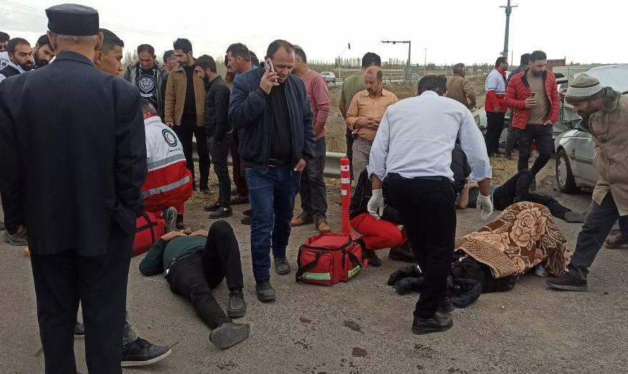 وقوع تصادف در جاده اردبیل _ مشگین شهر ۷ مصدوم بر جای گذاشت