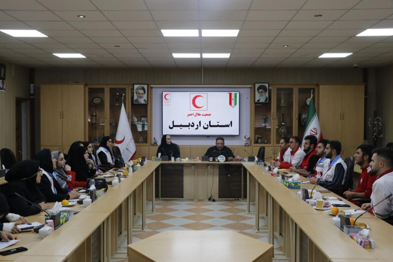 برگزاری کارگاه خبرنویسی و پوستر سازی برای داوطلبان رسانه ای جمعیت هلال احمر استان اردبیل