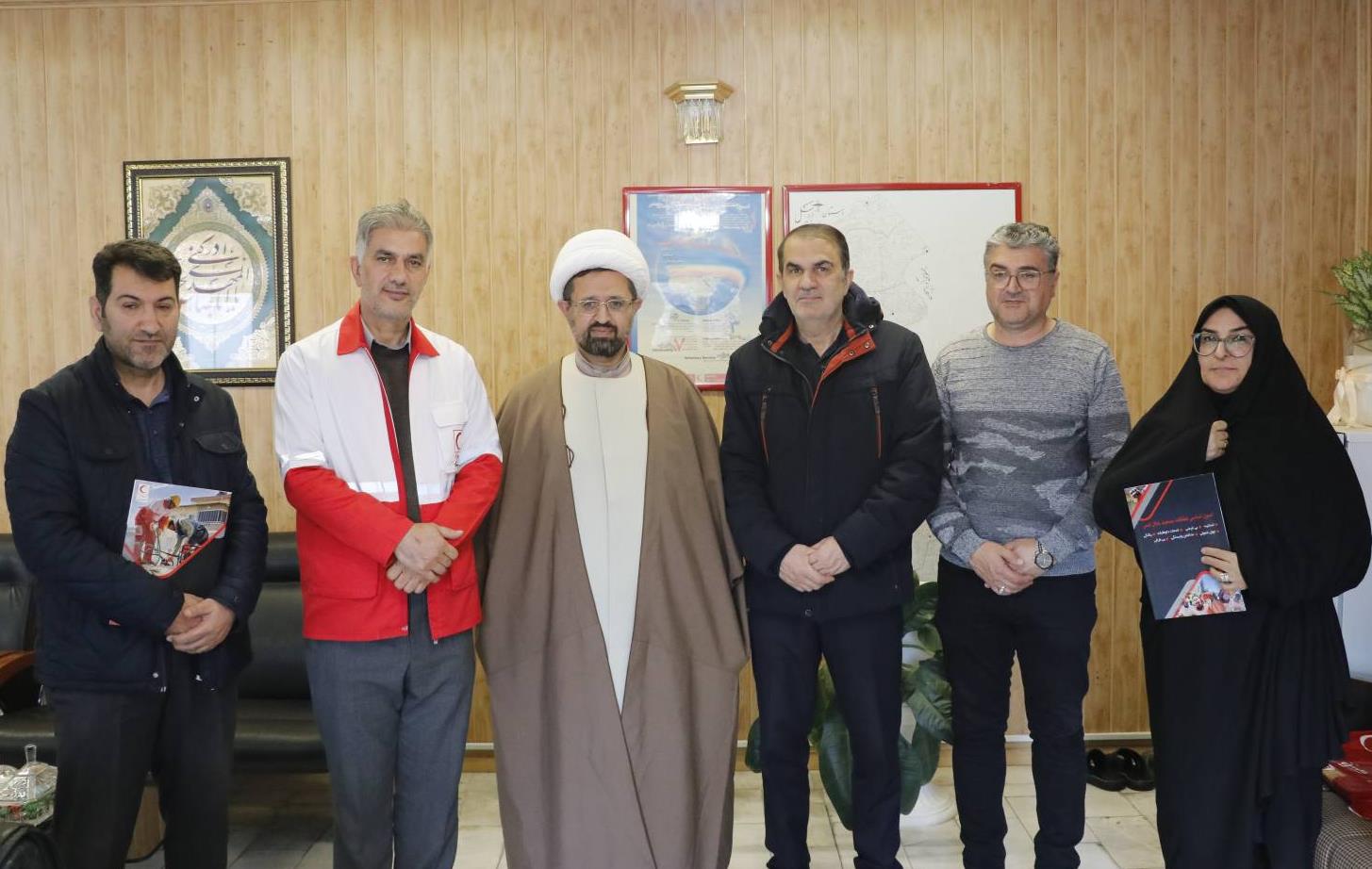 تجلیل از همکاران هسته گزینش هلال‌احمر اردبیل؛  گزینش چشم بینای سلامت اداری