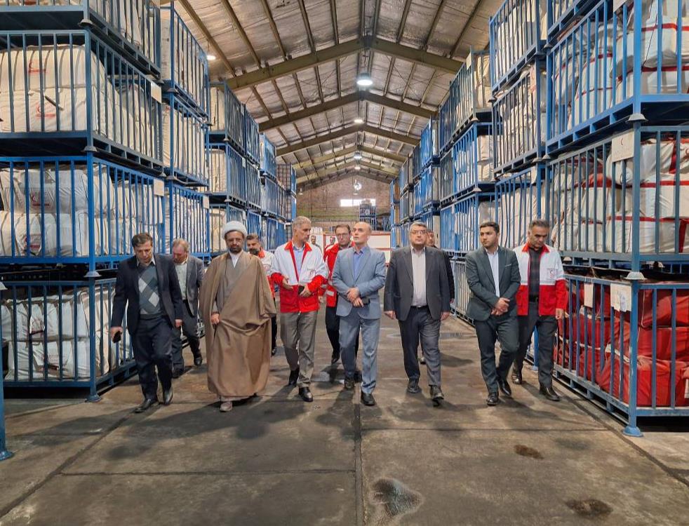 مدیرکل دیوان محاسبات اردبیل از انبارهای امدادی هلال احمر بازدید کرد