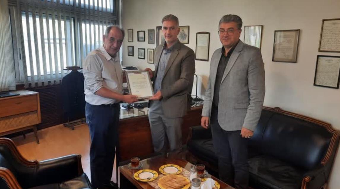 دیدار مدیرعامل جمعیت هلال‌احمر اردبیل با خیر نیکوکار کشوری برای بررسی احداث پروژه تجاری–درمانی شریعتی